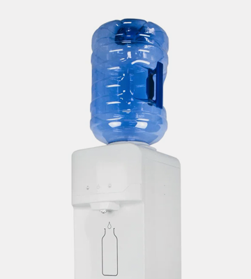 Dispensadores de &aacute;gua com garrafa 